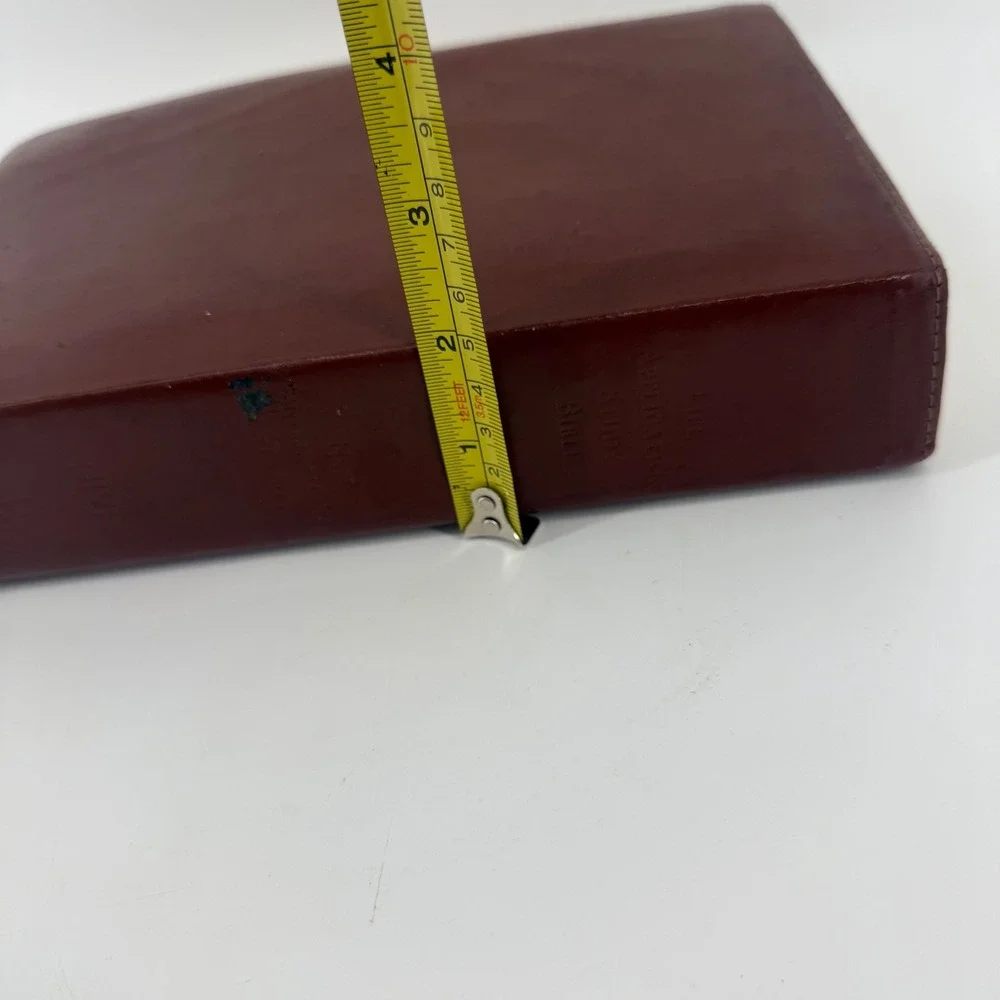 Life Application Study‎ Bible International Version Brown Crocodile Embossed